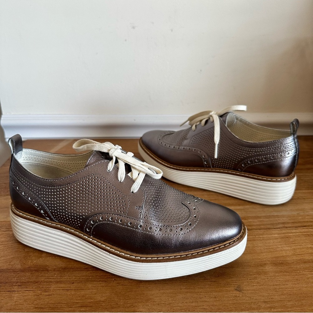 Cole Haan W29762 Women Size 8 Grand Platform Wingtip Oxfords Pewter Metallic